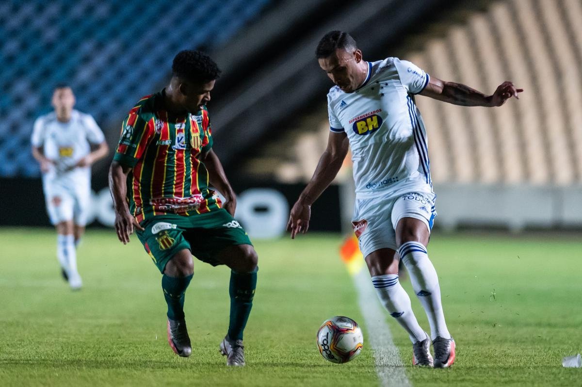 Imagens do jogo entre Sampaio Corra e Cruzeiro, pela 33 rodada da Srie B, no Castelo, em So Lus (MA)