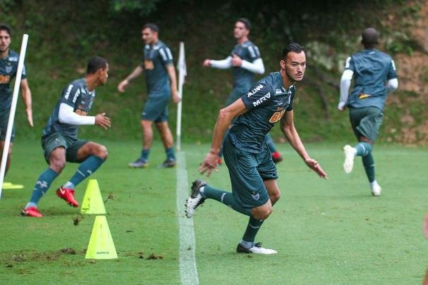 Atltico fez o ltimo treinamento antes da viagem a Montevidu, capital do Uruguai. Na quarta-feira, s 21h30, time enfrenta o Defensor pela terceira fase da Copa Libertadores