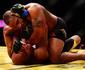 Anderson sofre com luta agarrada de Cormier, mas  ovacionado mesmo com derrota no UFC