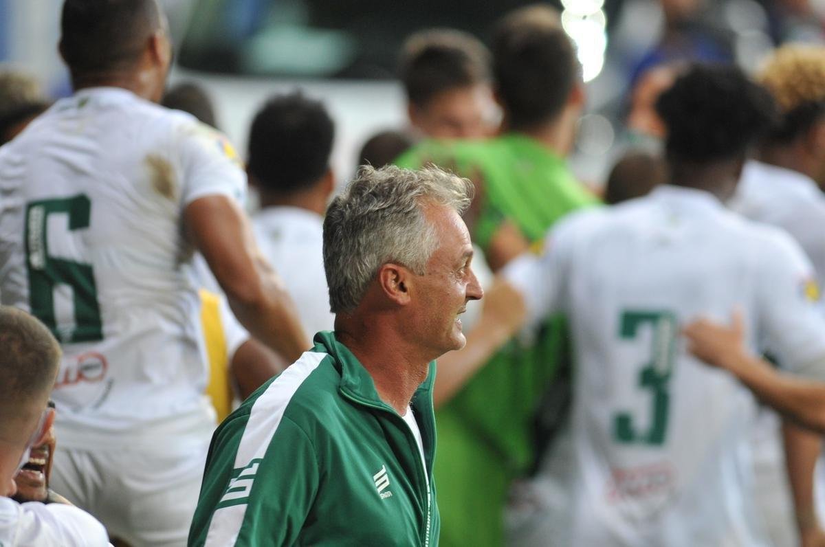 Fotos do clssico de ida da semifinal do Campeonato Mineiro, entre Cruzeiro e Amrica, no Mineiro, em Belo Horizonte
