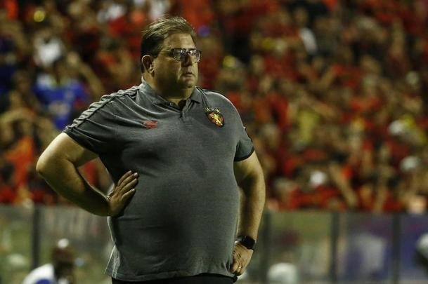 Sport e Vila Nova empataram, em 0 a 0, neste domingo, na Ilha do Retiro