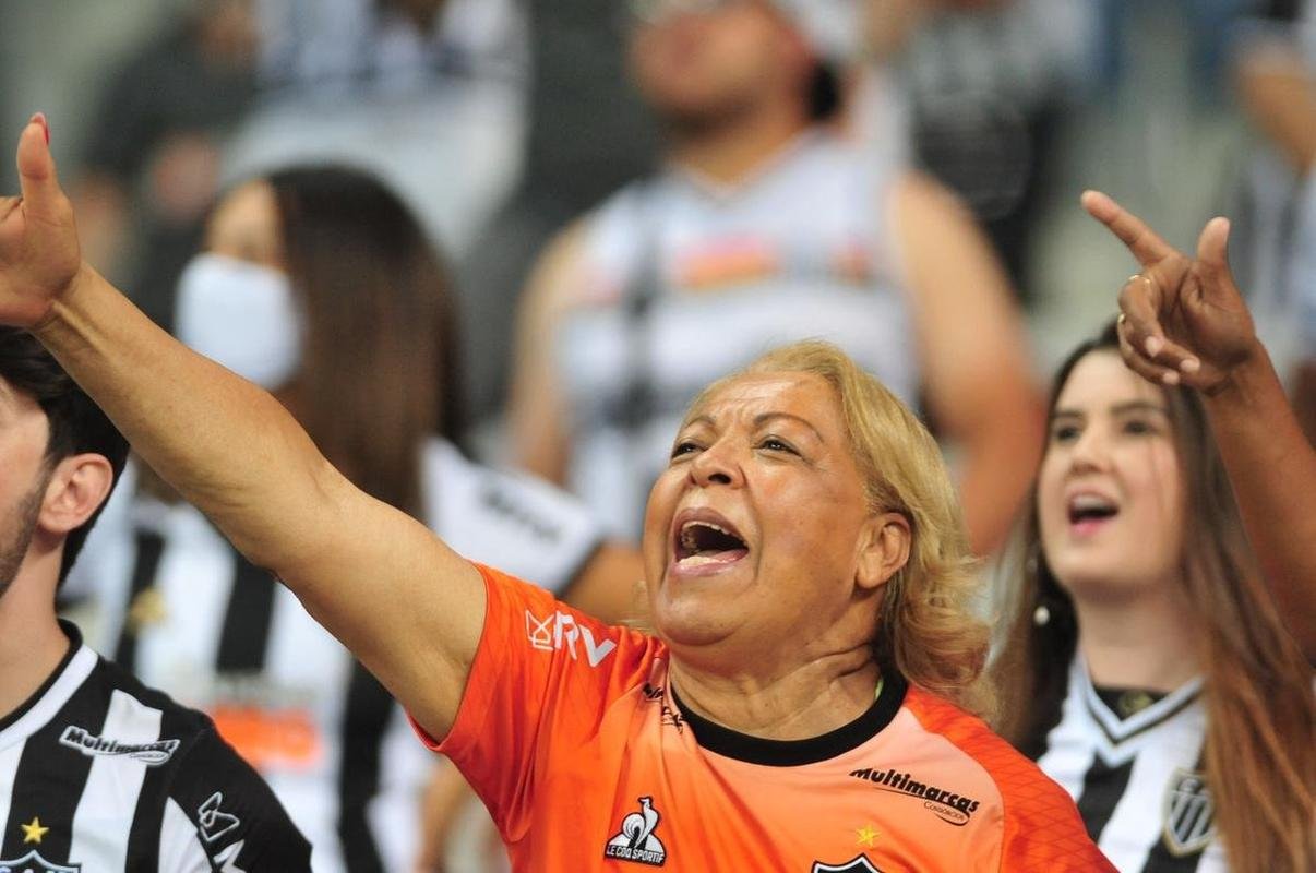 Fotos da torcida do Galo no Mineiro durante a semifinal da Copa Libertadores entre Atltico e Palmeiras (Alexandre Guzanshe/EM/DAPress 28/9/2021)