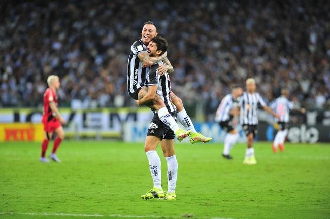 Fotos da vitria do Atltico sobre o Athletico-PR, no Mineiro, no jogo de ida da final da Copa do Brasil