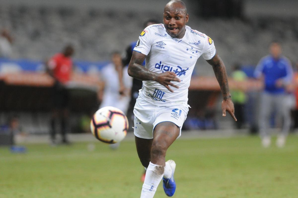 Equipes se enfrentaram pela sexta rodada do Grupo B da Copa Libertadores