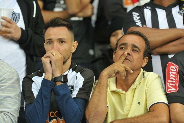Torcedores do Atltico lotam as arquibancadas do Mineiro para acompanhar a partida vlida pelas quartas de final da Copa do Brasil