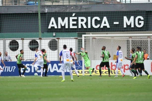 Equipes se enfrentaram na tarde deste sábado, pela 33ª rodada da Série A