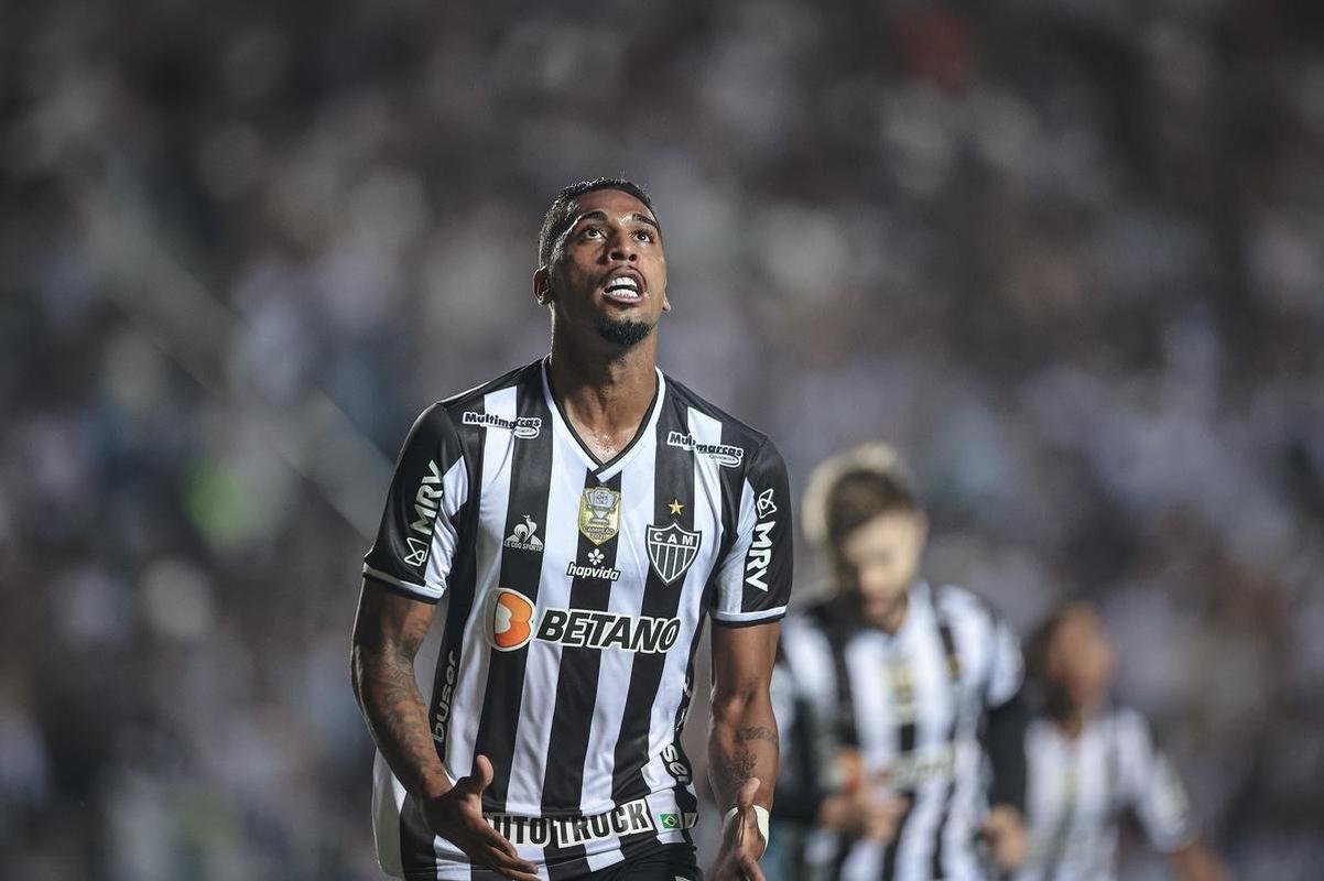 Fotos do jogo entre Brasiliense e Atltico no Estdio Klber Andrade, em Cariacica-ES, pela terceira fase da Copa do Brasil