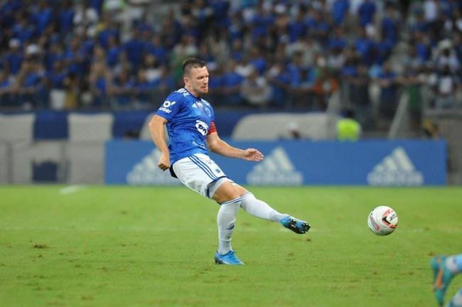 Fotos do jogo entre Cruzeiro e Londrina, no Mineiro, em Belo Horizonte, pela quarta rodada da Srie B do Brasileiro de 2022
