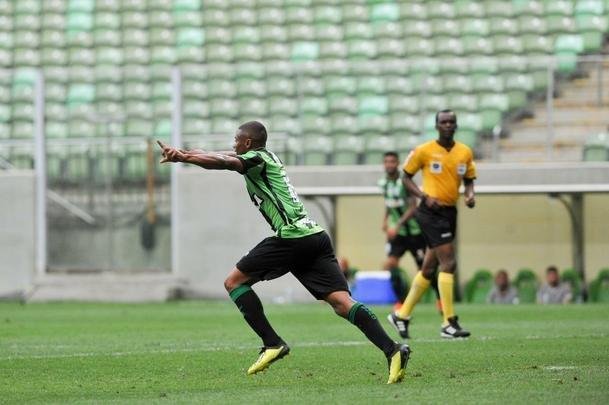Fotos de América x Grêmio, neste sábado (20/10), no Independência, pela 30ª rodada do Campeonato Brasileiro
