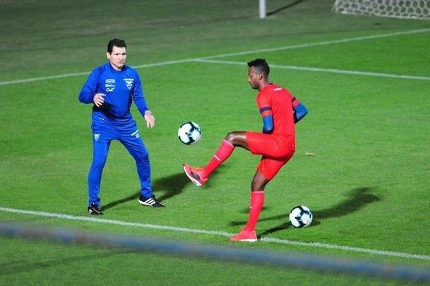 Jogadores do Equador participaram de segundo trabalho no Sesc Venda Nova, na Regio Norte de Belo Horizonte
