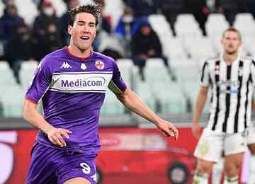 Vlahovic, da Fiorentina, está na mira do clube inglês