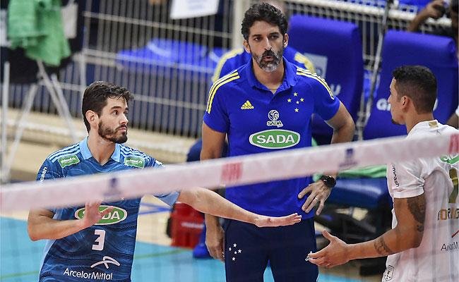 Cruzeiro, de Lukinha, Rodriguinho e do t�cnico Filipe Ferraz, segue maratona pela Superliga