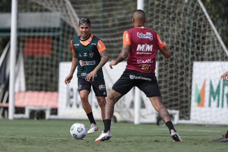 Atlético fecha preparação para enfrentar o Juventude; veja fotos
