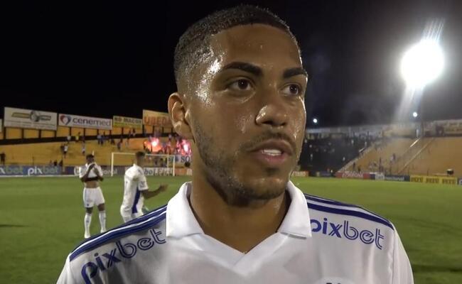 Ruan Santos estreou como profissional pelo Cruzeiro contra o Novorizontino