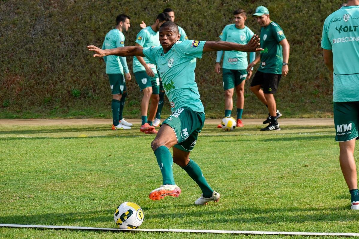 Amrica segue em preparao para enfrentar o Corinthians