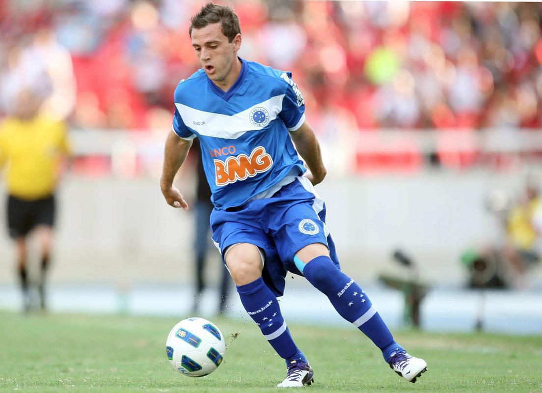 Montillo fez 21 gols em 52 jogos pelo Cruzeiro em 2011. Time foi campeão mineiro no primeiro semestre, porém caiu de produção no Brasileirão e só não foi rebaixado porque venceu o Atlético por 6 a 1 na última rodada