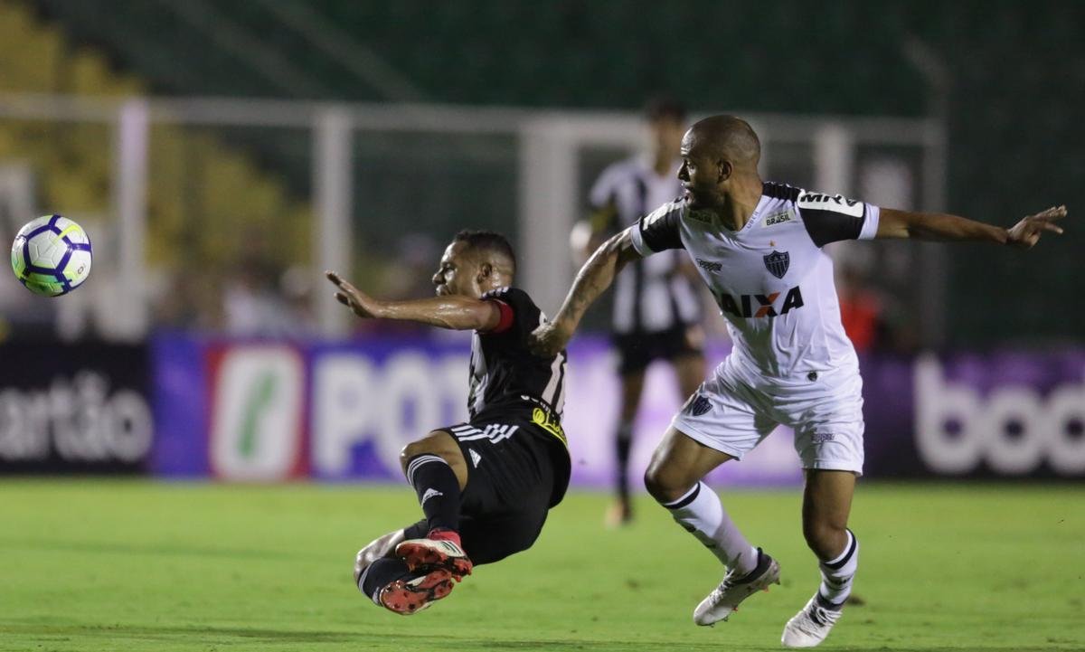 Figueirense e Atltico se enfrentaram pela partida de ida da terceira fase da Copa do Brasil