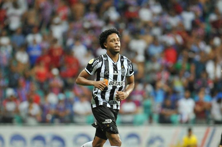 Galo venceu o Bahia de virada, por 3 a 2, com gols de Hulk, de pnalti, e Keno, em duas finalizaes perfeitas. Com resultado, clube se sagrou bicampeo brasileiro aps 50 anos