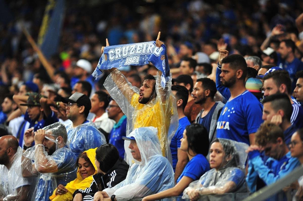 Fotos do segundo tempo do duelo entre Cruzeiro e Ava, no Mineiro, pelo Brasileiro