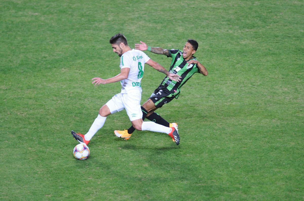 Fotos do jogo entre Amrica e Cuiab, no Independncia, em Belo Horizonte, pela segunda da Srie B do Brasileiro
