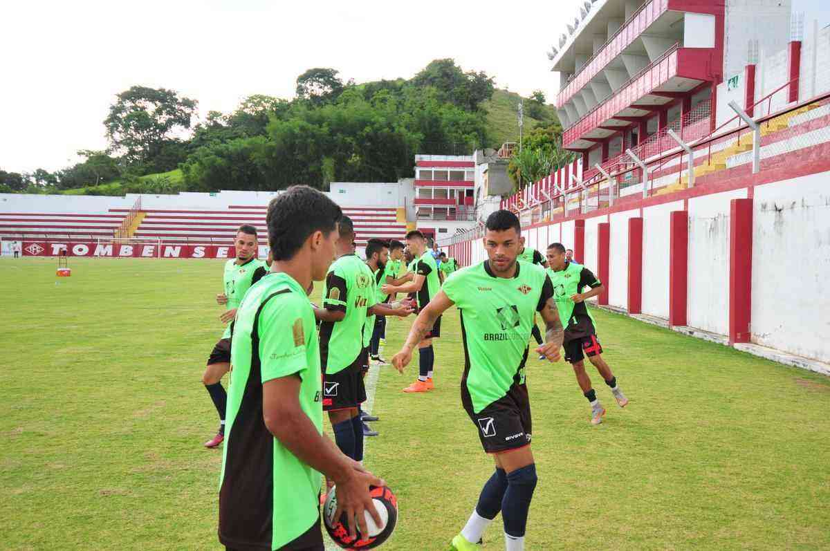 Tombense se prepara no Estdio Antonio Guimares de Almeida para a disputa do Campeonato Mineiro