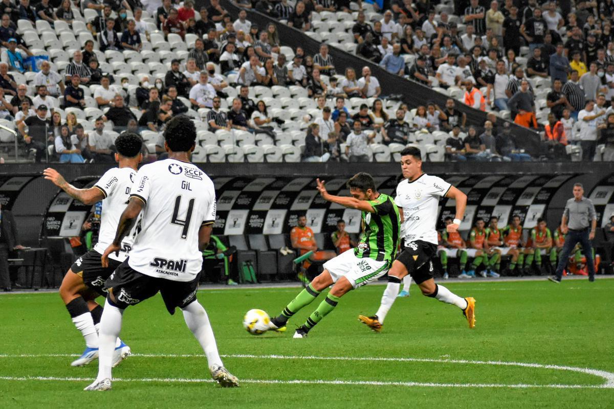 América visitou o Corinthians na Neo Química Arena, pelo Brasileirão