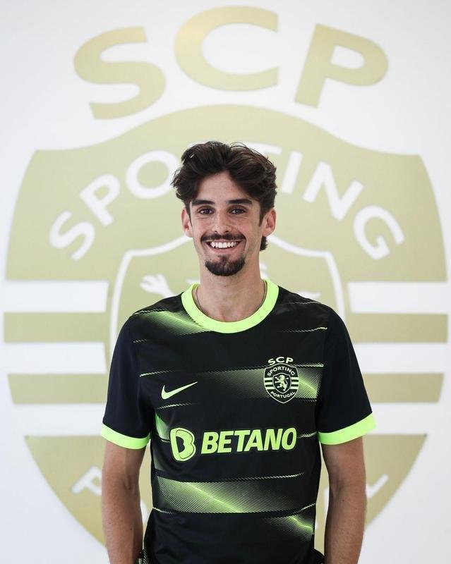 Sporting: atacante Francisco Trinco (ex-Barcelona)