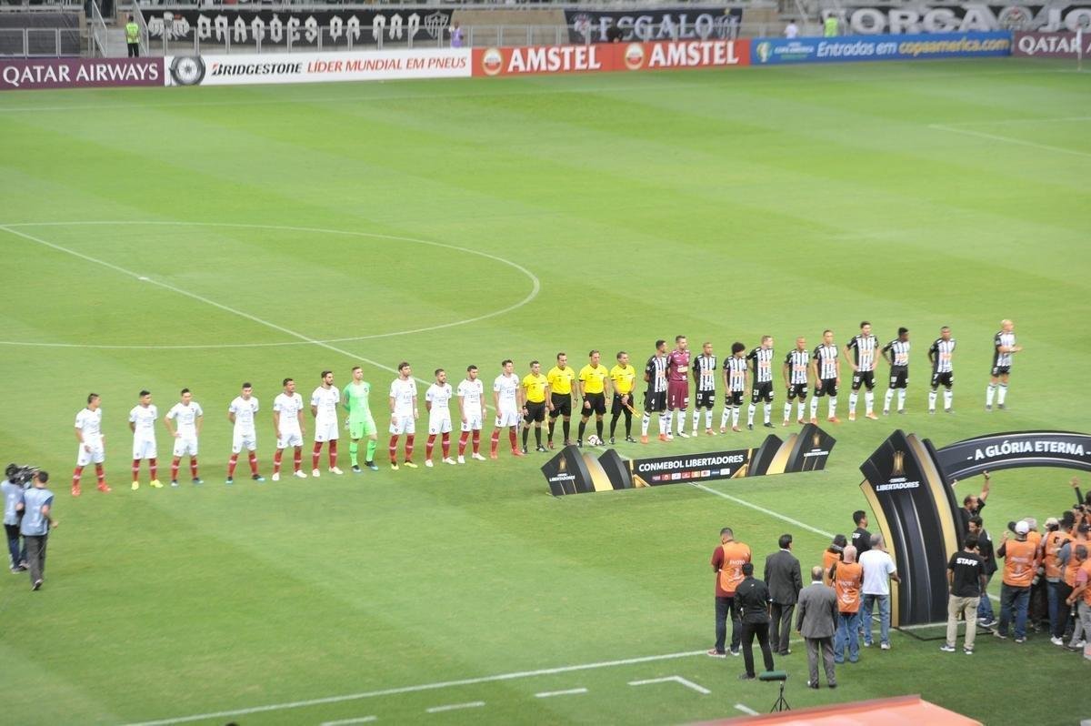 Fotos do duelo entre Atltico e Cerro Porteo, no Mineiro, pelo Grupo E da Copa Libertadores
