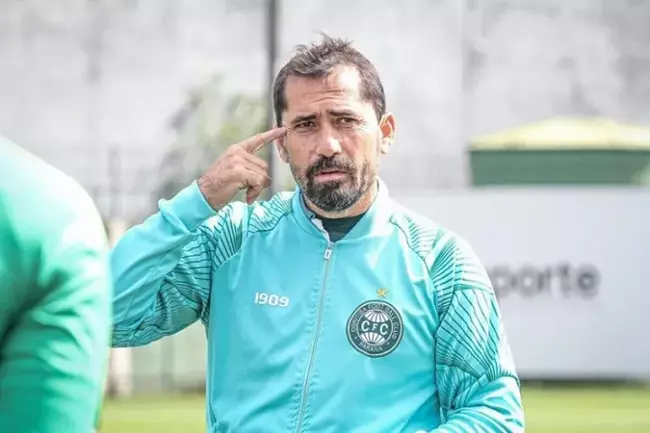 Coritiba - Gustavo Morínigo (PAR)