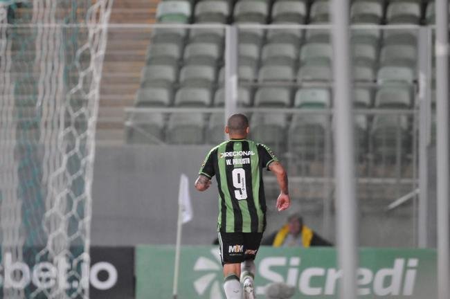 Fotos da vitória do América sobre o Botafogo, por 3 a 0, no Independência, em Belo Horizonte, pelas oitavas de final da Copa do Brasil. Wellington Paulista, Danilo Avelar e Alê marcaram os gols da vitória do Coelho no Horto