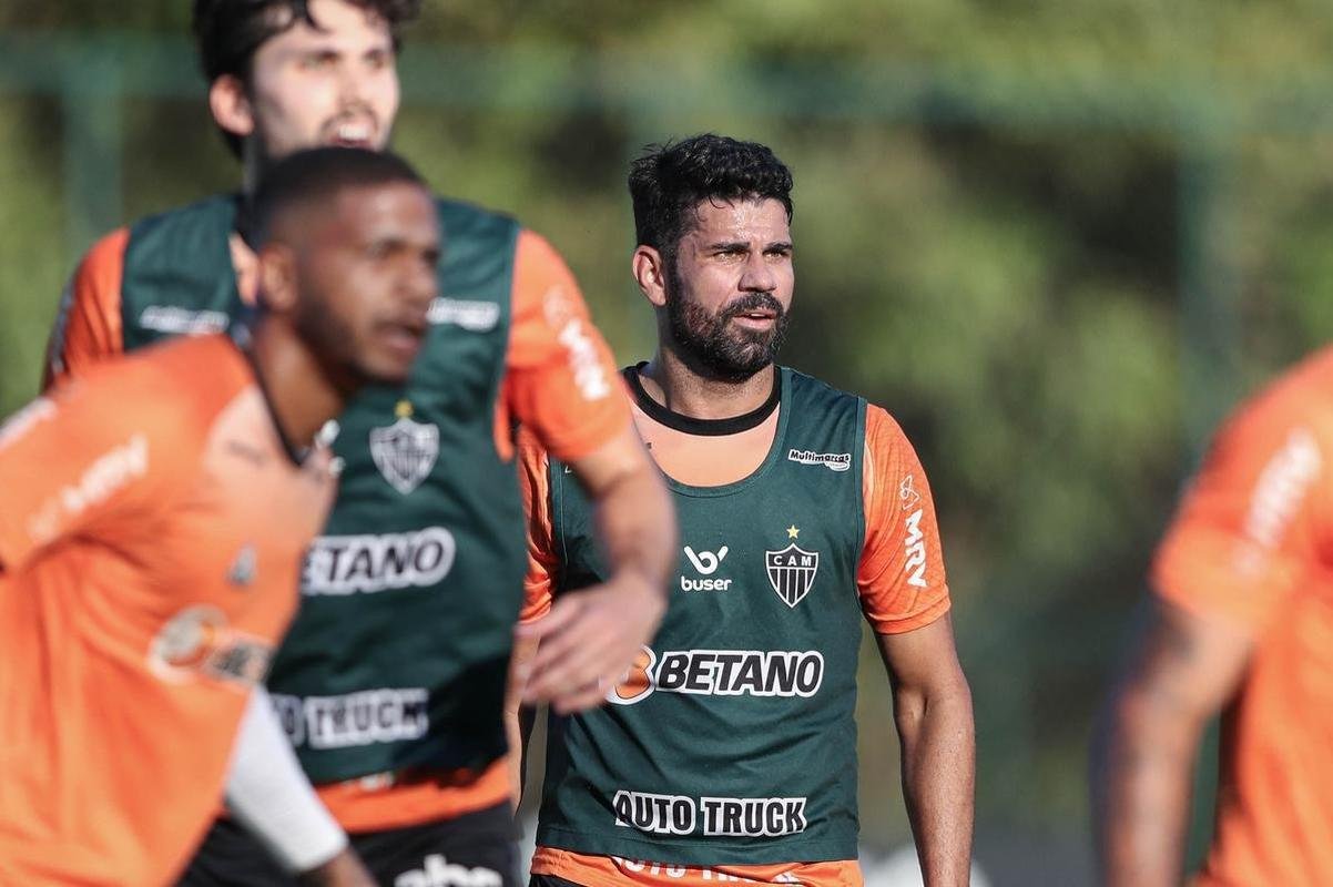 Fotos do primeiro treino de Diego Costa pelo Atltico