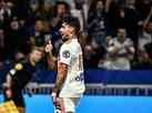 Aps Seleo, Paquet se destaca em vitria do Lyon pela Ligue 1