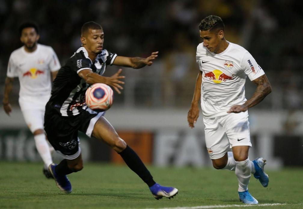 Bruno Tubaro - pode jogar tanto como armador quanto pelas pontas. Pelo Bragantino, participou de 24 jogos no Campeonato Brasileiro (12 como titular) e fez um gol. Aos 25 anos, tambm vestiu as camisas de Boa Esporte, Sampaio Corra-RJ, Cabofriense e Madureira. A indicao de Felipe Conceio ao Cruzeiro foi noticiada pelo jornalista Lo Gomide, da Rdio 98, na sexta-feira (29).