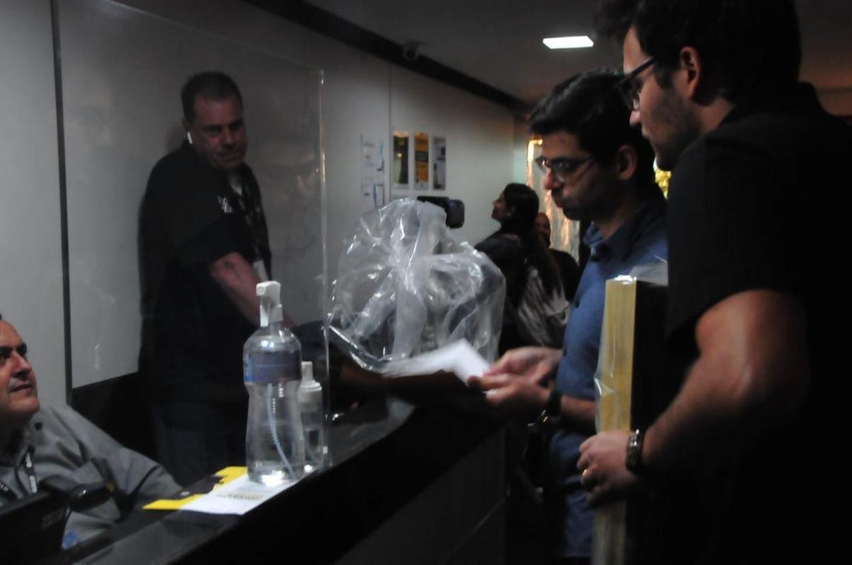 Filhos de Kalil devolvem Galo de Prata ao Atltico