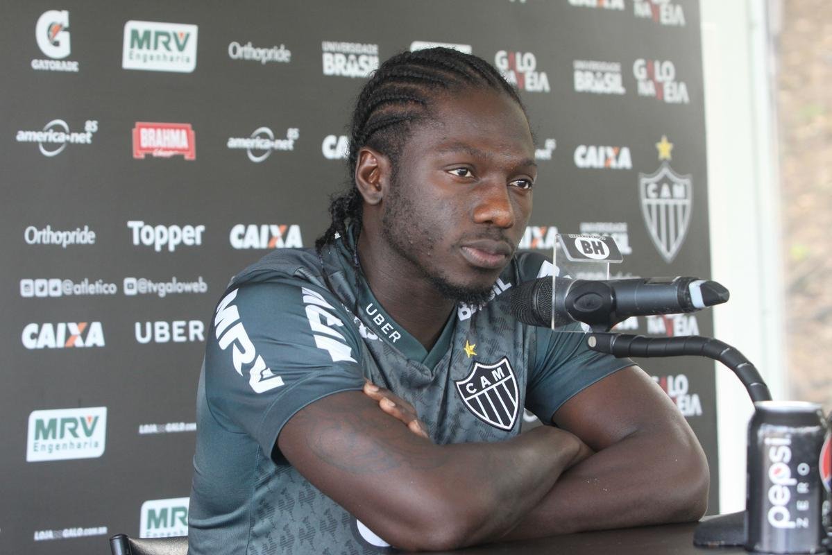 13) Melhorar rendimento dos reforos: Depois do empate sem gols contra o Amrica, no ltimo domingo, Thiago Larghi aumentou o tom de cobrana sobre os reforos. De fato, os jogadores contratados no meio do ano ainda no tiveram o rendimento esperado. Nem mesmo Yimmi Char, que  titular absoluto, conseguiu render o que se espera. Por isso, tambm ser papel de Levir acelerar o processo de adaptao ao clube e tirar o mximo desses jogadores.