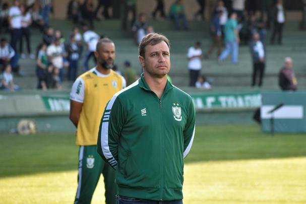 Fotos do duelo entre Coritiba e América, no Couto Pereira, em Curitiba, pela 25ª rodada da Série B do Campeonato Brasileiro