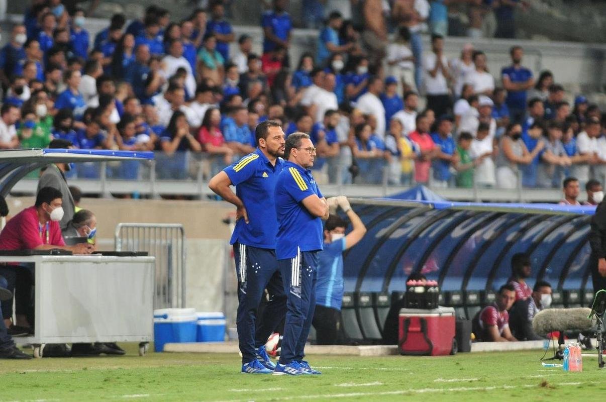 Fotos da partida entre Cruzeiro e Brusque, no Mineiro, em BH, pela 35 rodada da Srie B do Brasileiro