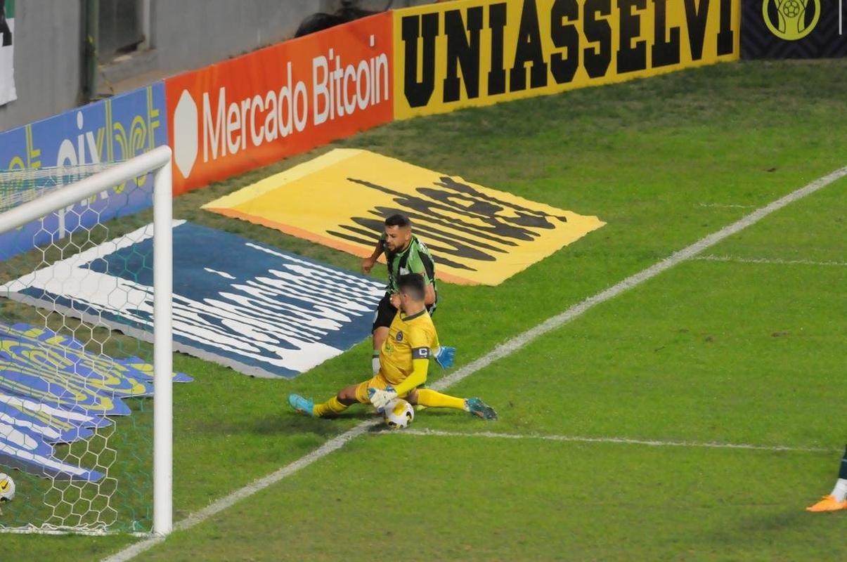 Amrica e Gois se enfrentaram no Independncia, pela 15 rodada da Srie A do Campeonato Brasileiro