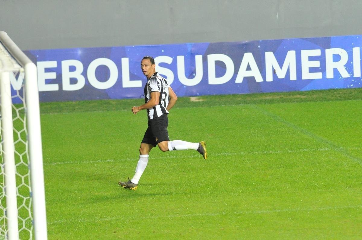 Fotos do primeiro tempo de Atltico x Unin La Calera, no Independncia, pela Sul-Americana