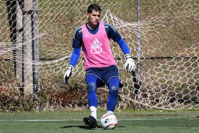 Cruzeiro: conheça Wesley Gasolina, lateral-direito que negocia com o clube  - Superesportes