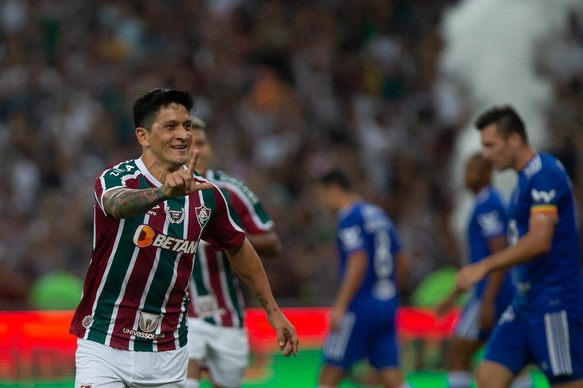 Cano marcou o gol da vitria do Fluminense: 2 a 1