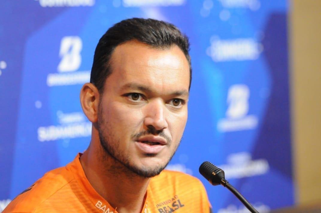 Brasileiros e argentinos se enfrentam nesta quinta-feira, s 21h30, no Mineiro