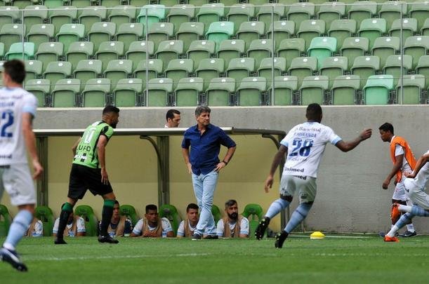 Fotos de América x Grêmio, neste sábado (20/10), no Independência, pela 30ª rodada do Campeonato Brasileiro