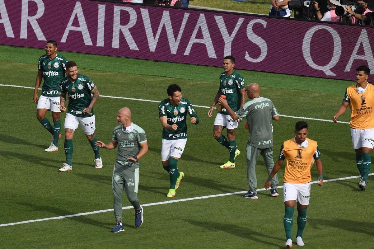 Final da Libertadores: fotos do gol de Raphael Veiga para o Palmeiras