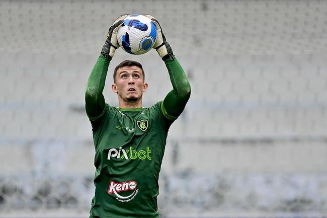 Fotos do treino do América no Estádio George Campwell, do Emelec, em Guayaquil, antes de jogo contra o Barcelona pela Copa Libertadores