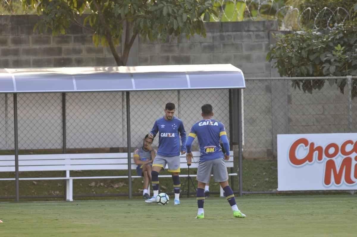 Mano Menezes testou novidades no Cruzeiro para enfrentar o So Paulo na estreia do Brasileiro