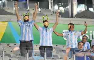 Torcedores na partida entre Argentina e Paraguai, no Mineiro, pela Copa Amrica