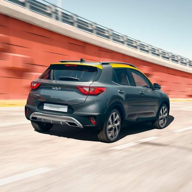 Fotos do Kia Stonic, carro que Hulk, do Atltico, recebeu como prmio na Supercopa do Brasil e deu ao pai