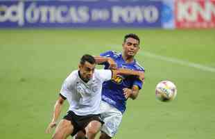 22 rodada - Cruzeiro 1x1 Figueirense - 20/11, no Mineiro - 15 lugar, com 25 pontos.