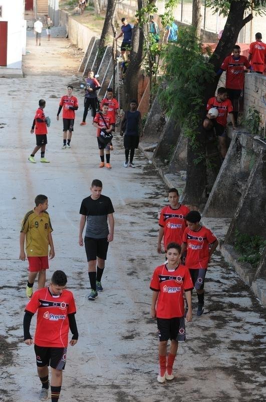 Tradicional clube amador de BH, Santa Cruz abriu espao para Marta no comeo da carreira